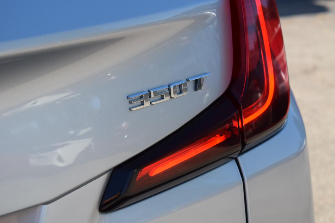 Cadillac XT4  2022