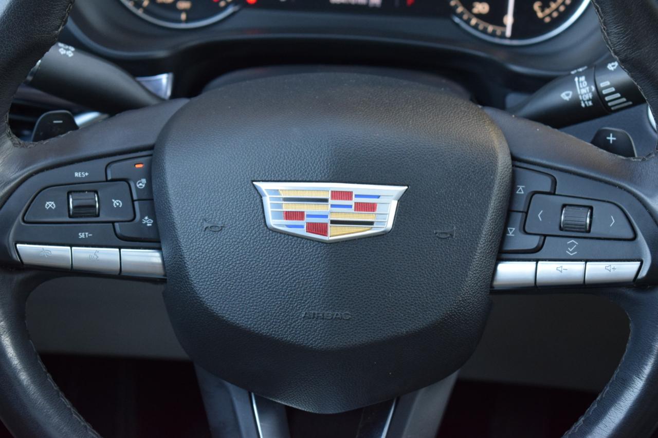 Cadillac XT4  2022