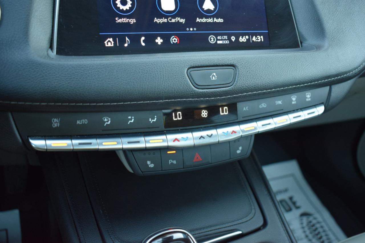 Cadillac XT4  2022