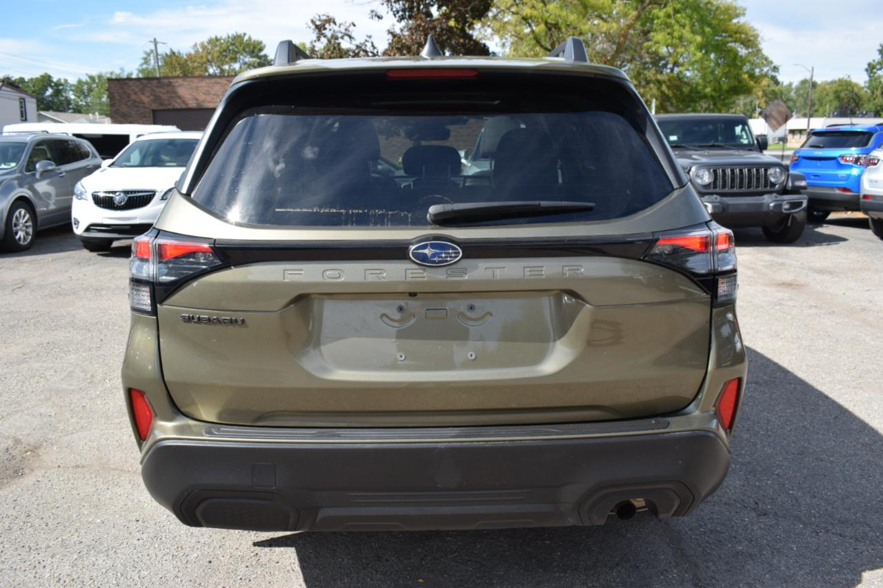 Subaru Forester Premium AWD 2025