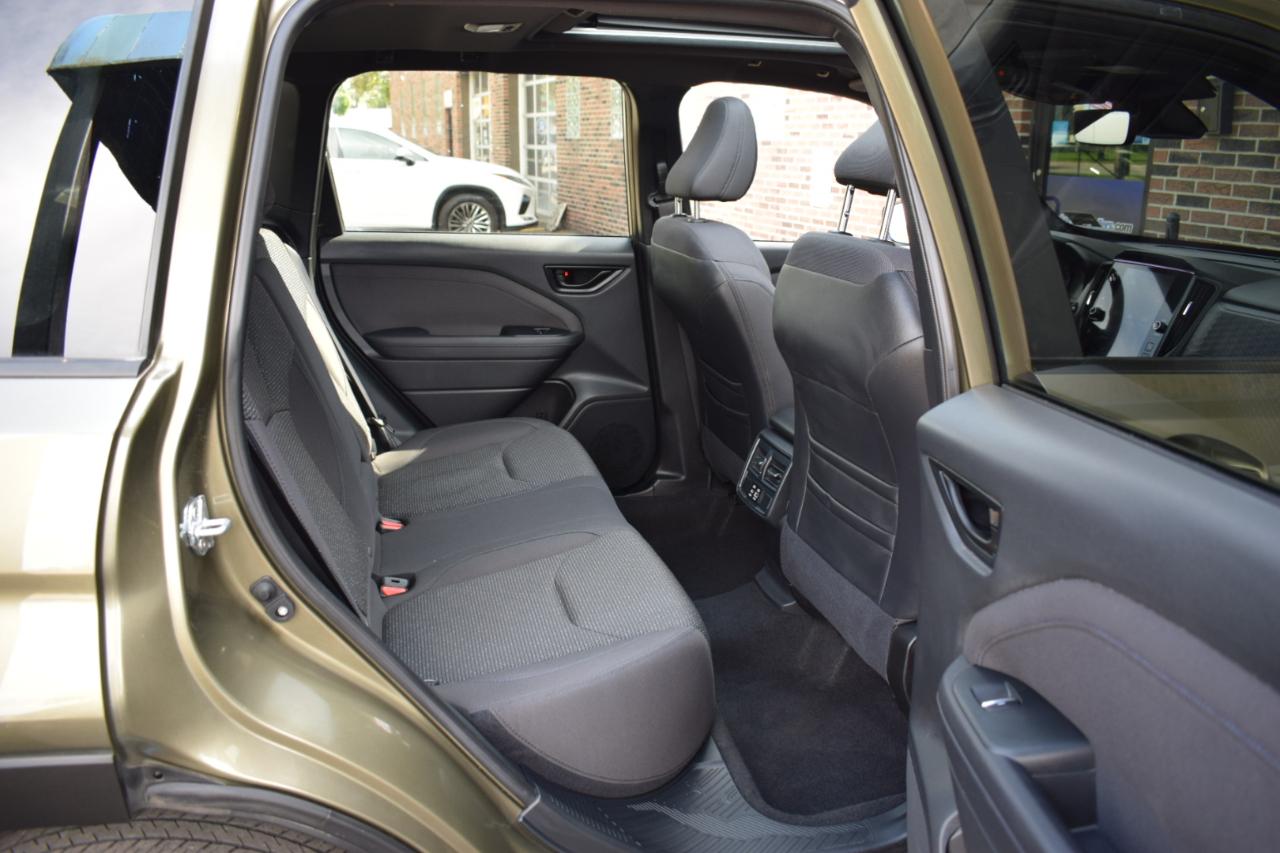 Subaru Forester Premium AWD 2025