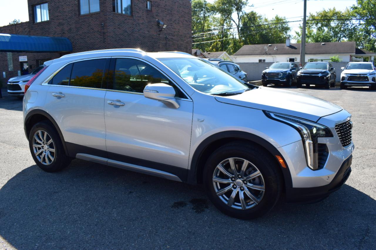 Cadillac XT4  2021