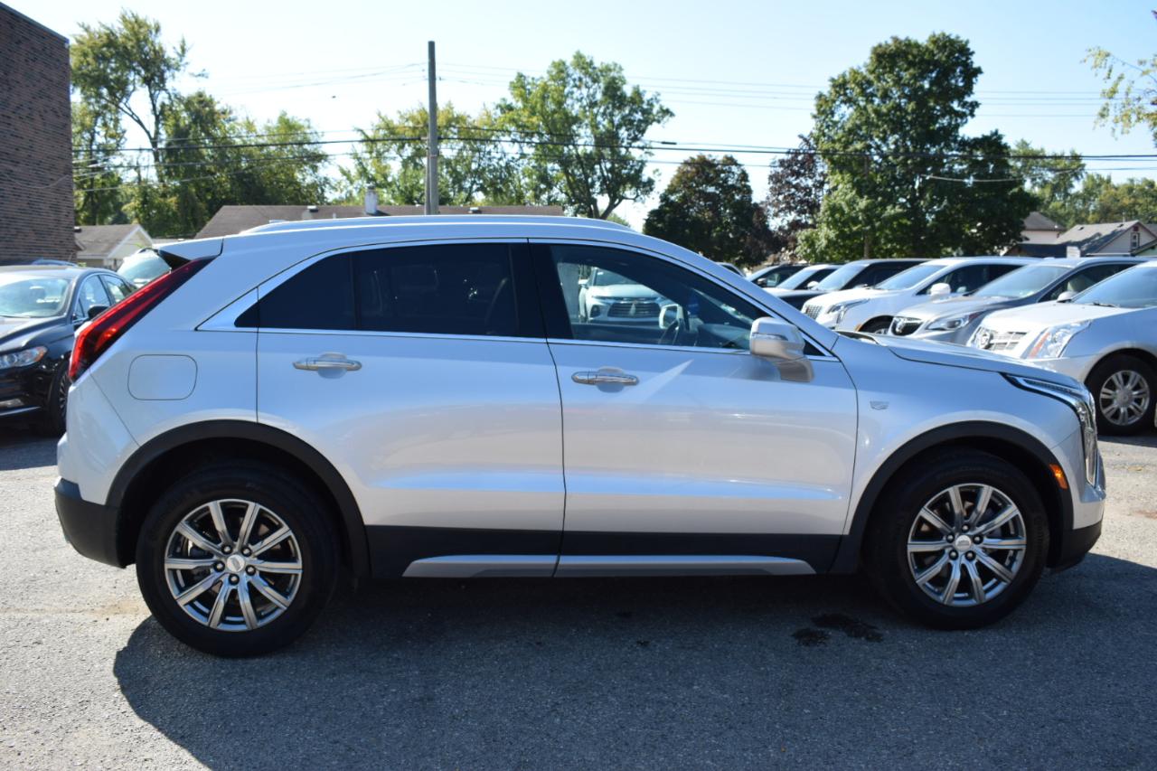 Cadillac XT4  2021