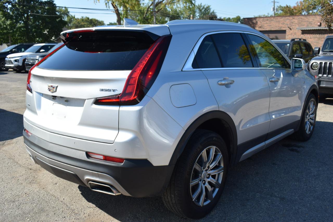 Cadillac XT4  2021