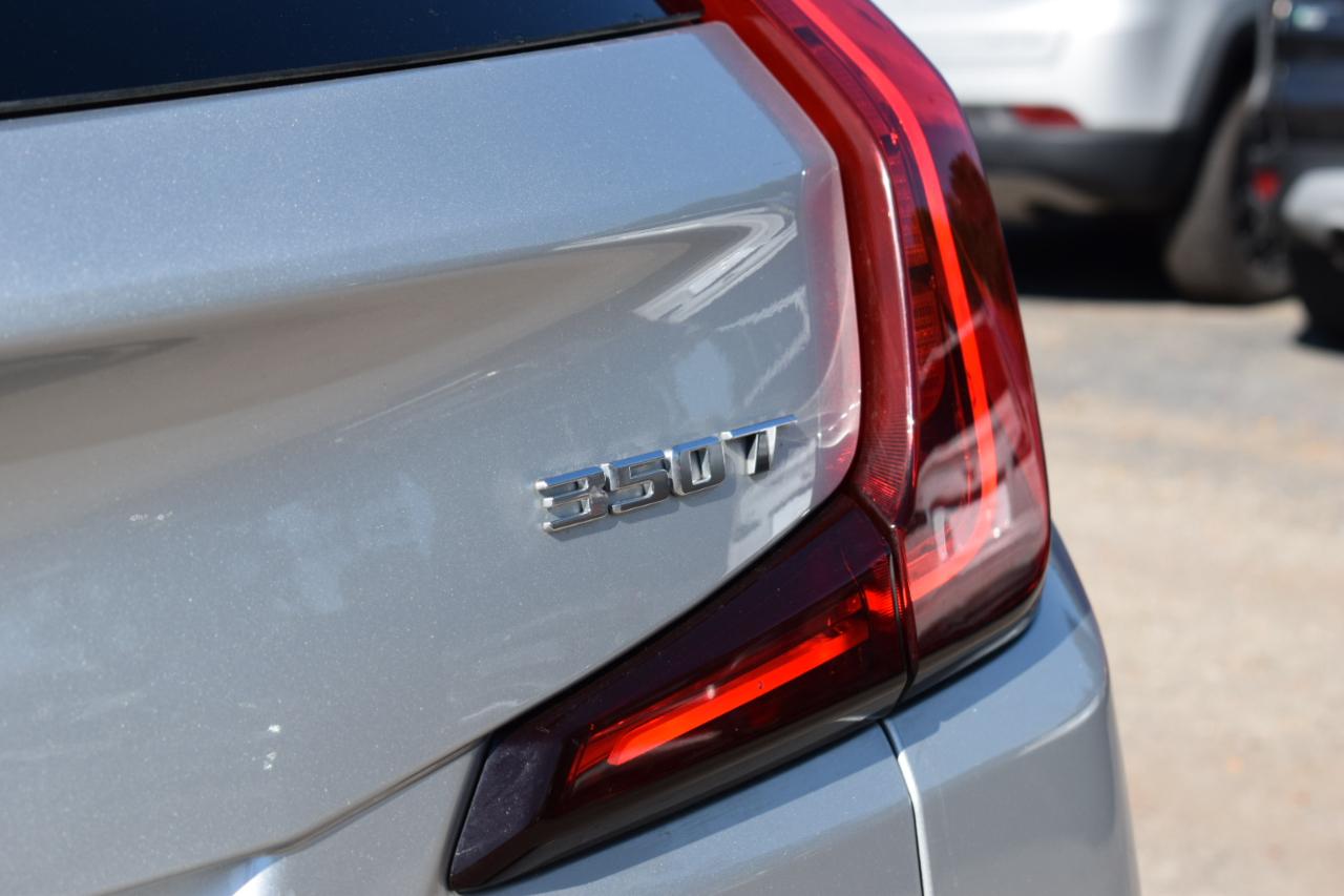 Cadillac XT4  2021