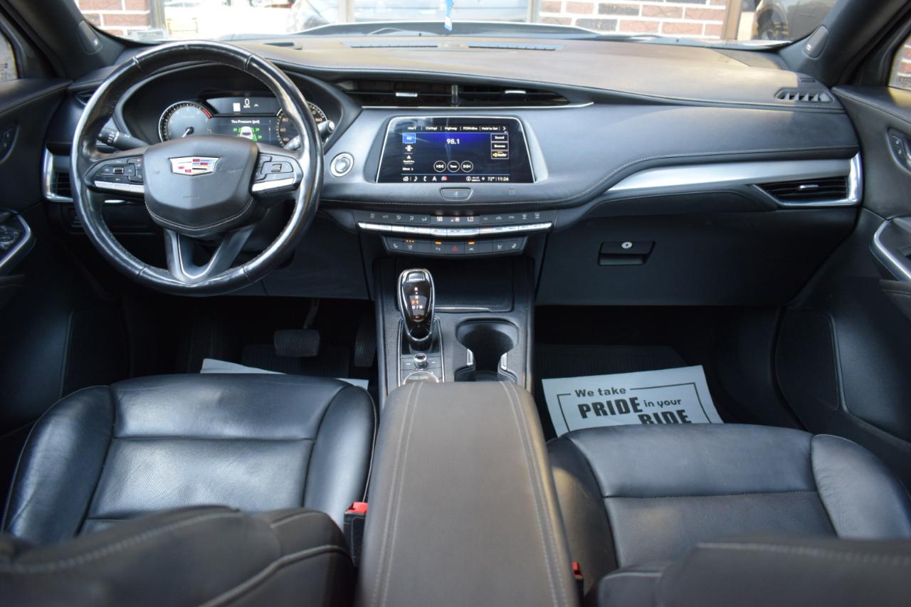 Cadillac XT4  2021