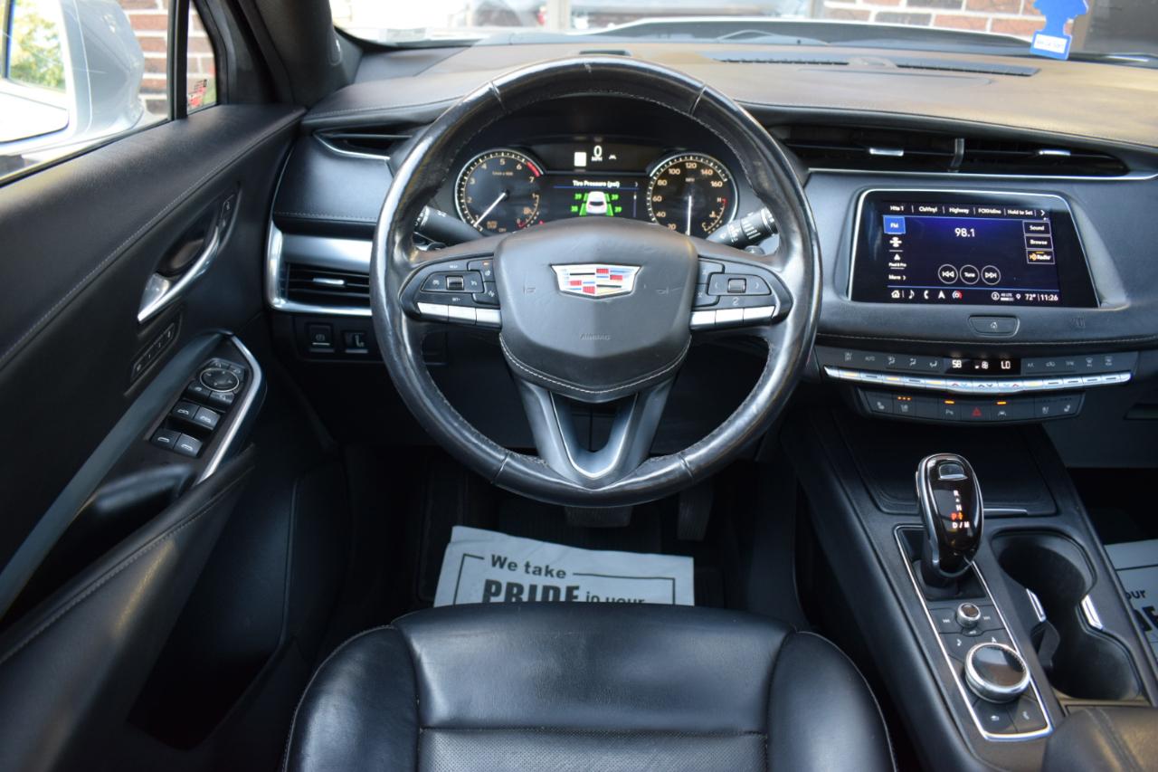 Cadillac XT4  2021