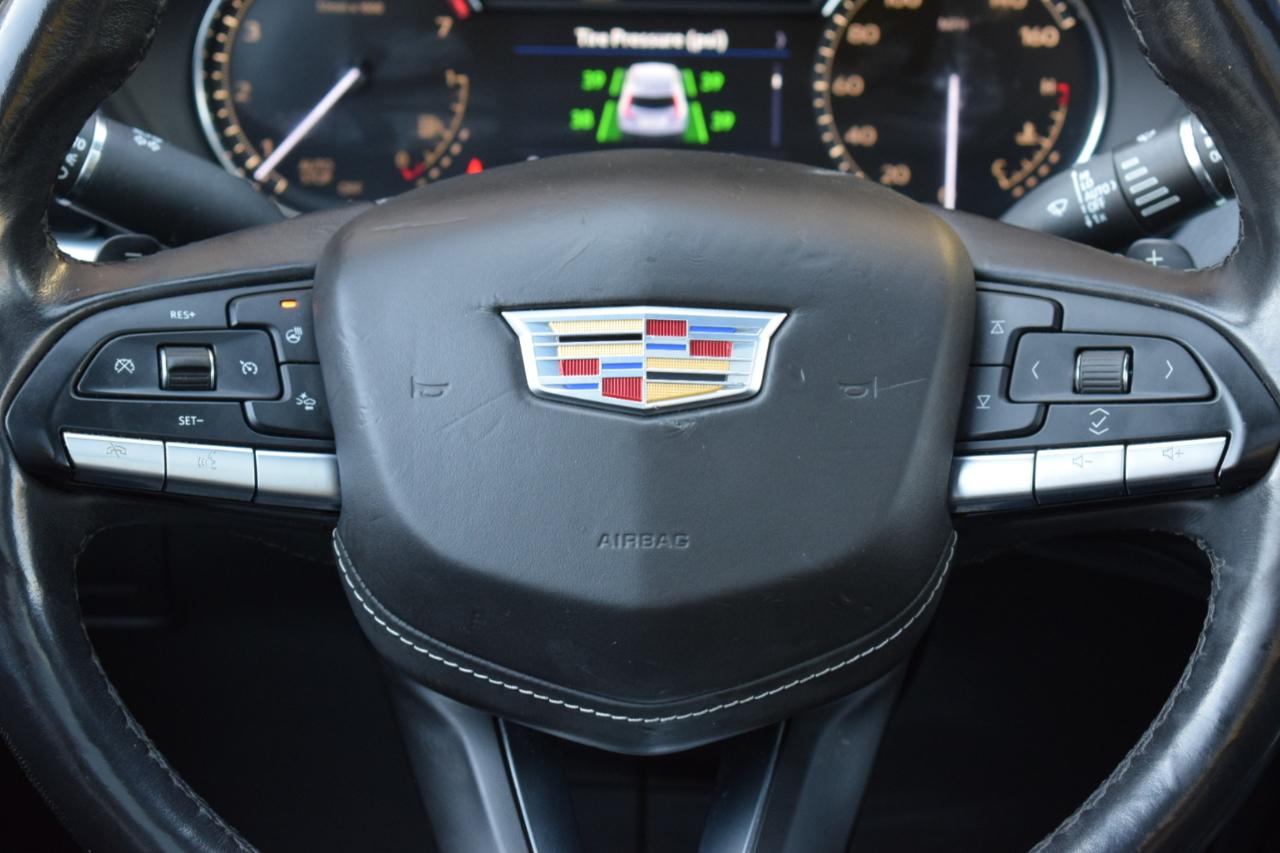 Cadillac XT4  2021