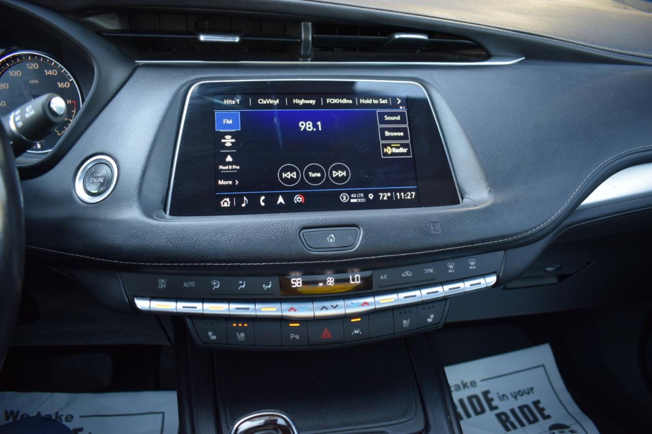 Cadillac XT4  2021