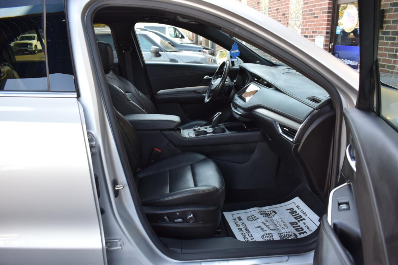 Cadillac XT4  2021