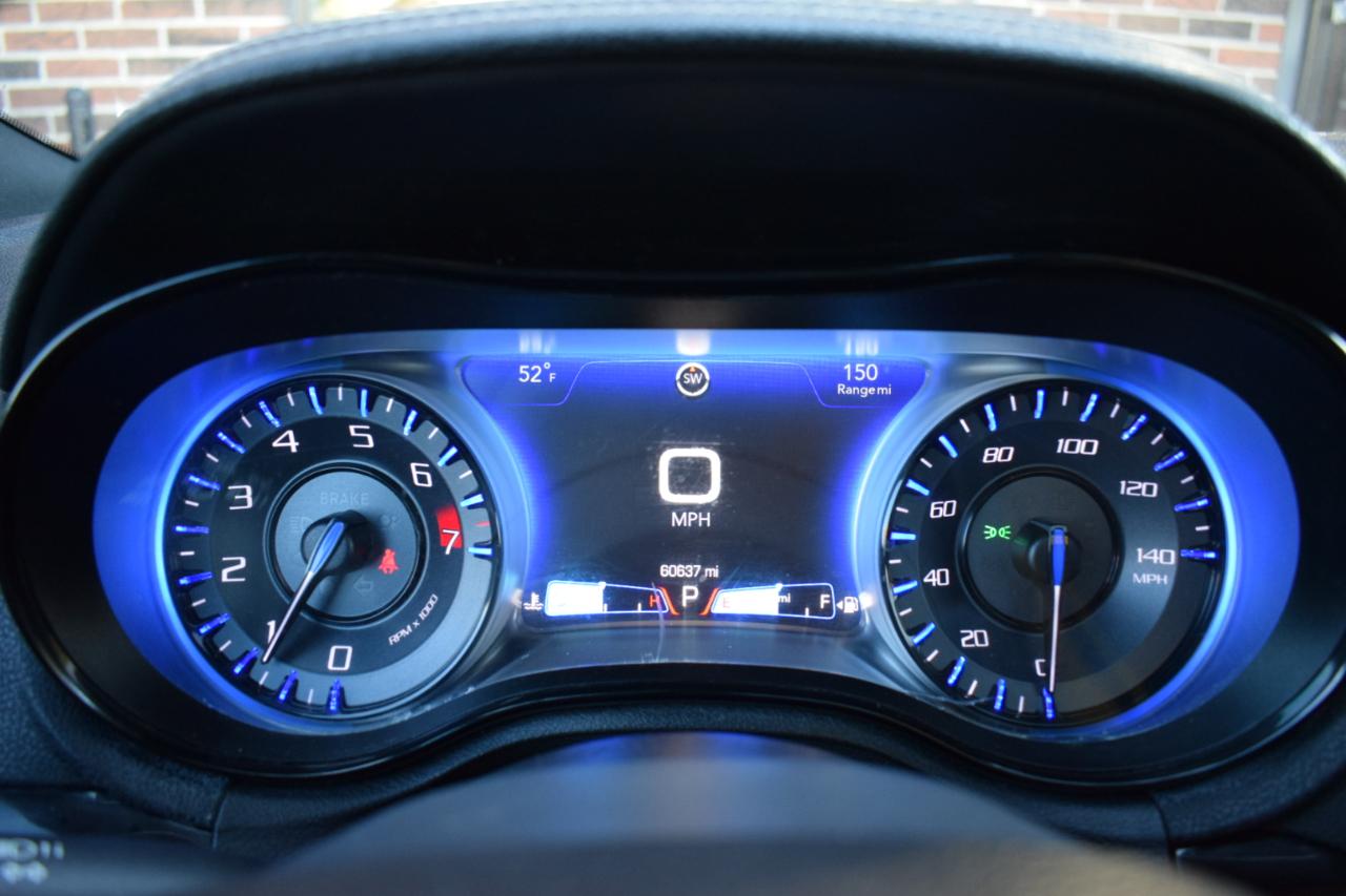 Chrysler 300 photo 22