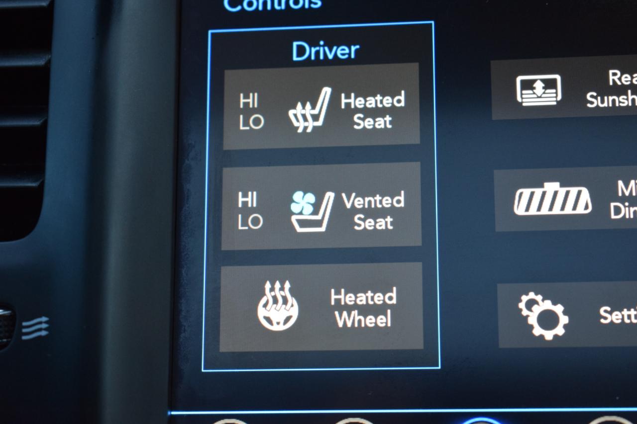 Chrysler 300 photo 27