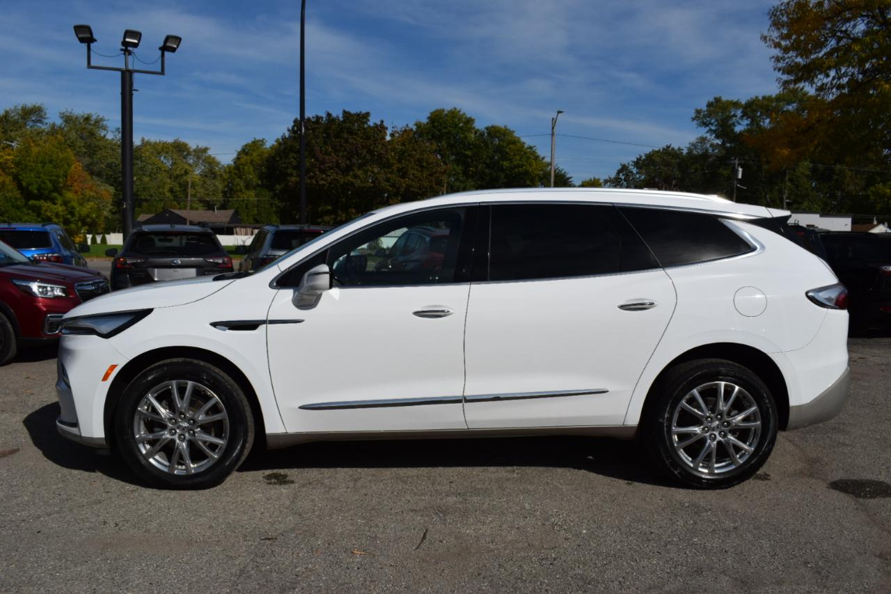 Buick Enclave  2023