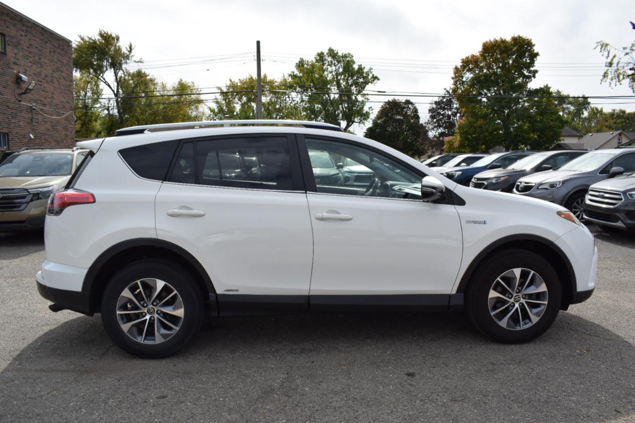 Toyota RAV4 Hybrid XLE AWD 2018