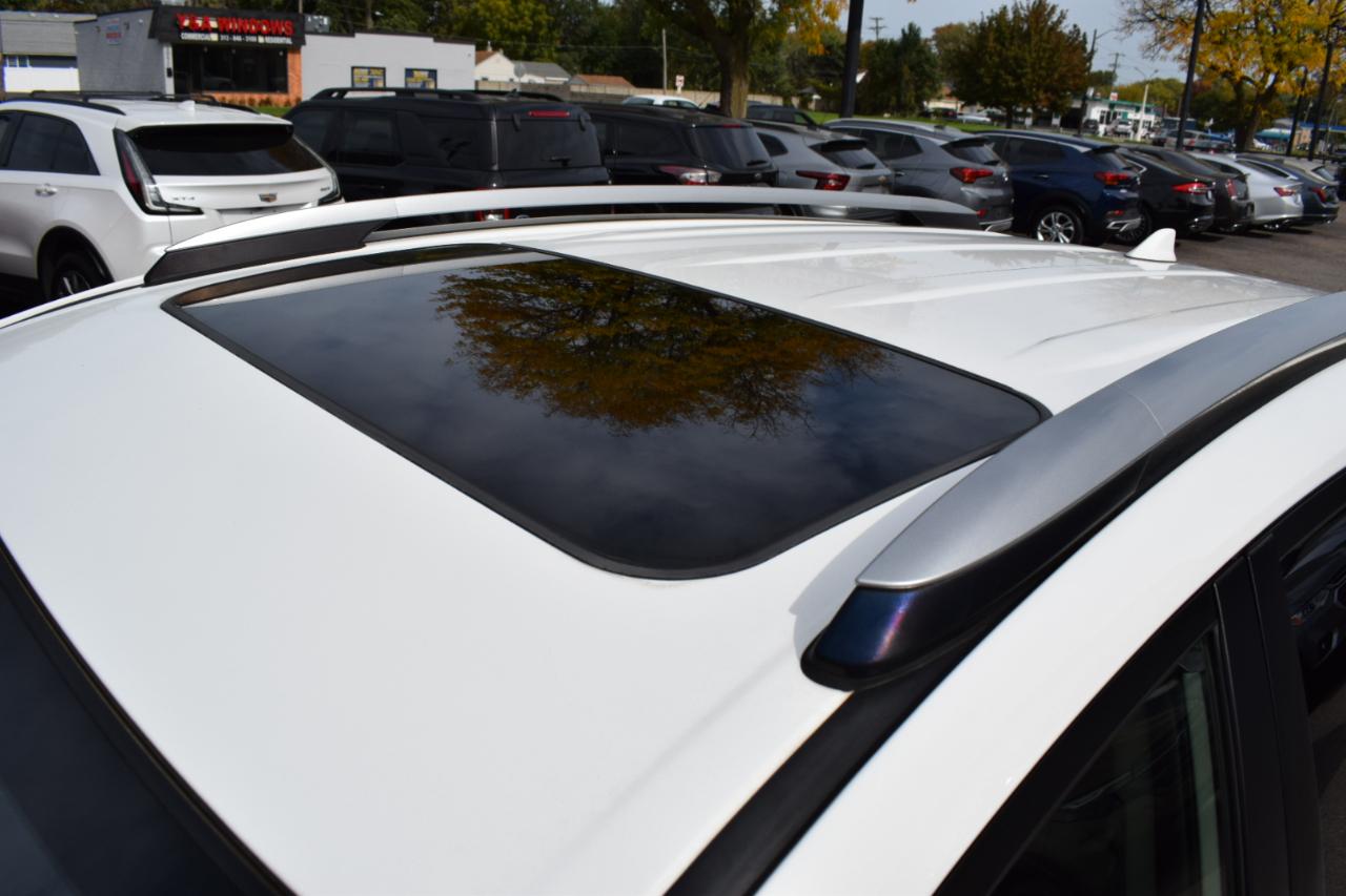 Toyota RAV4 Hybrid XLE AWD 2018