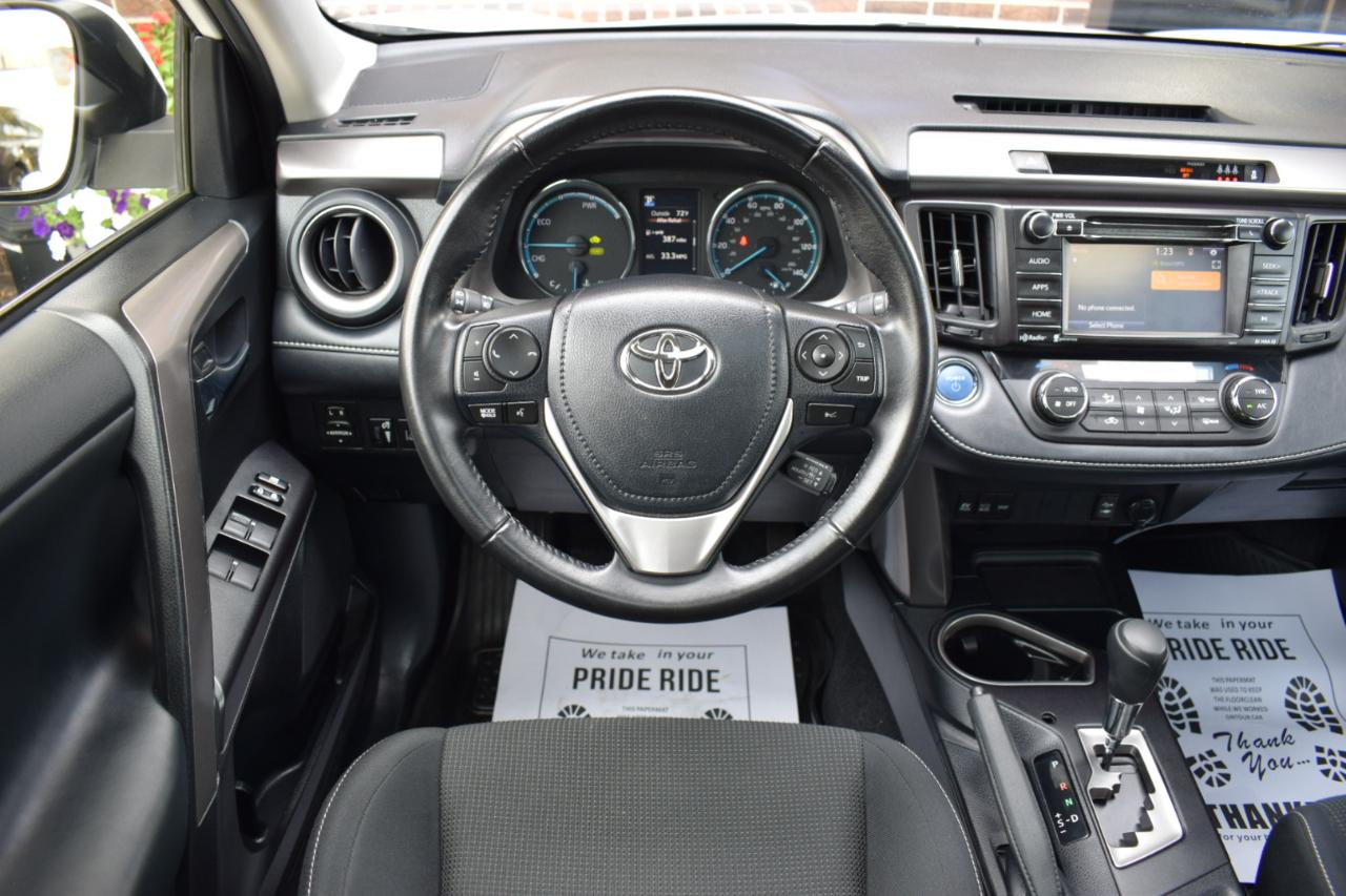 Toyota RAV4 Hybrid XLE AWD 2018