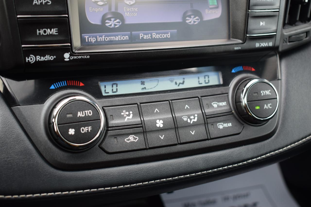 Toyota RAV4 Hybrid XLE AWD 2018