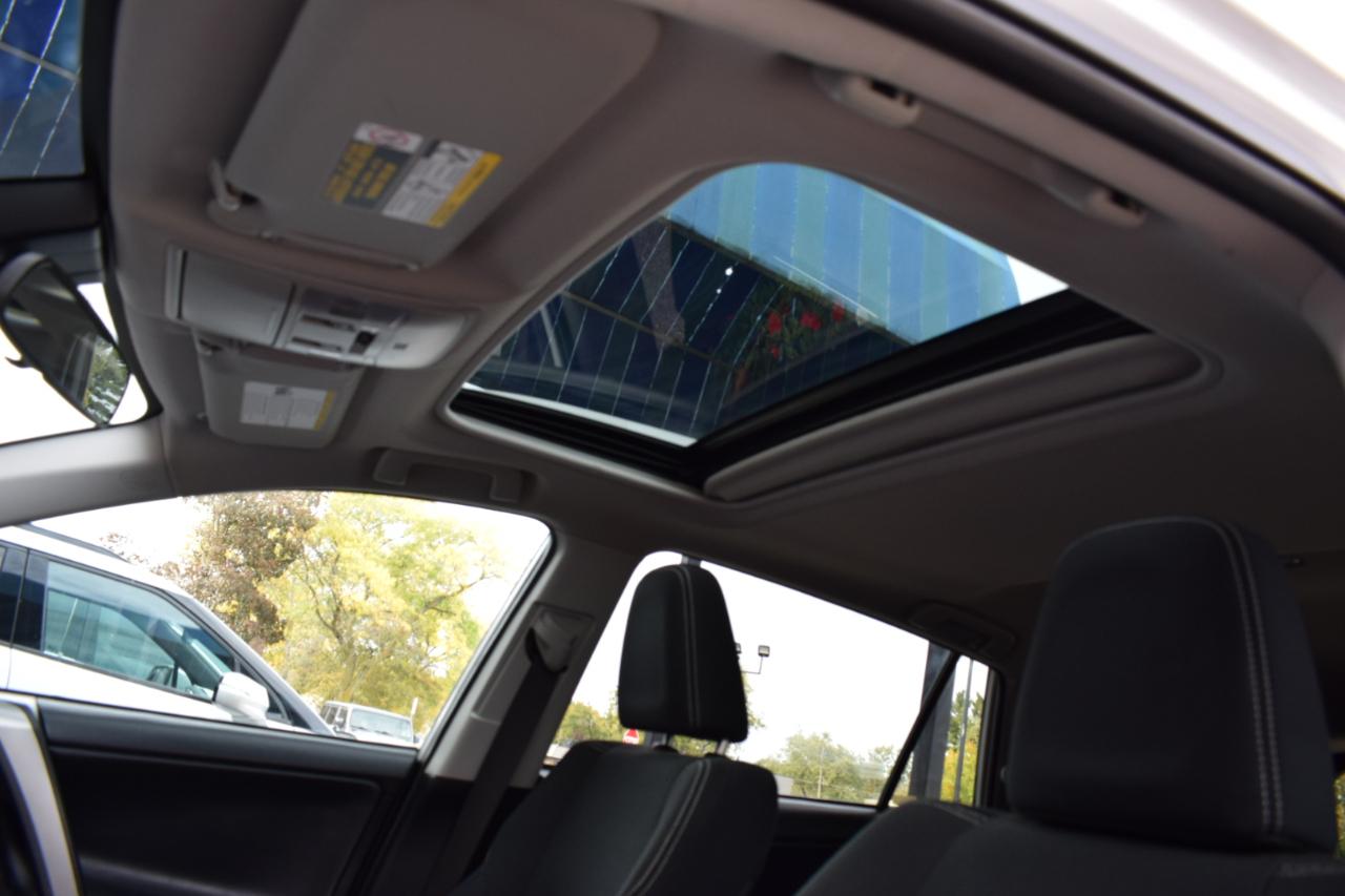 Toyota RAV4 Hybrid XLE AWD 2018