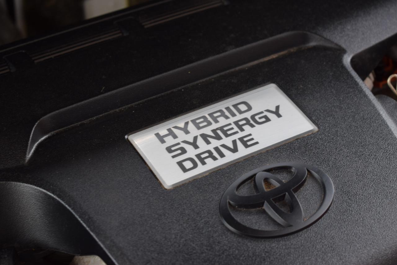 Toyota RAV4 Hybrid XLE AWD 2018