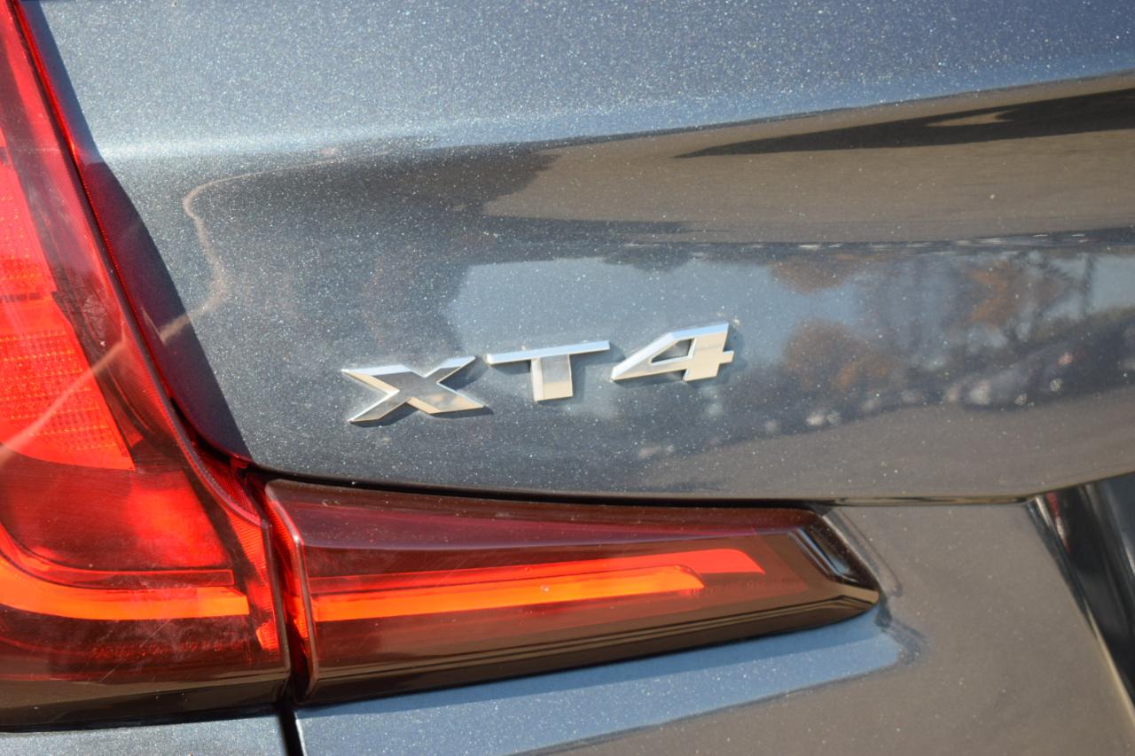 Cadillac XT4  2019