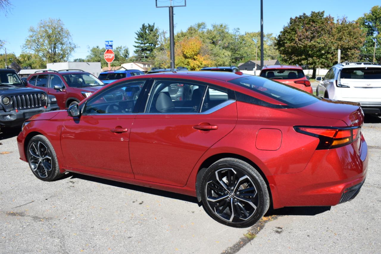 Nissan Altima 2.5 SR AWD Sedan 2024