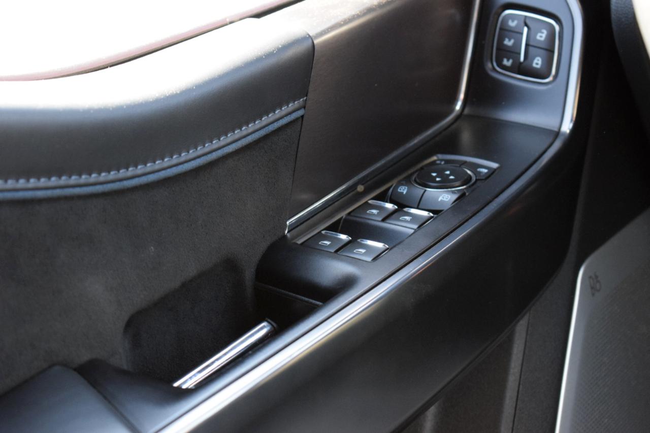 Ford F-150 Platinum 4WD SuperCrew 5.5' Box 2024