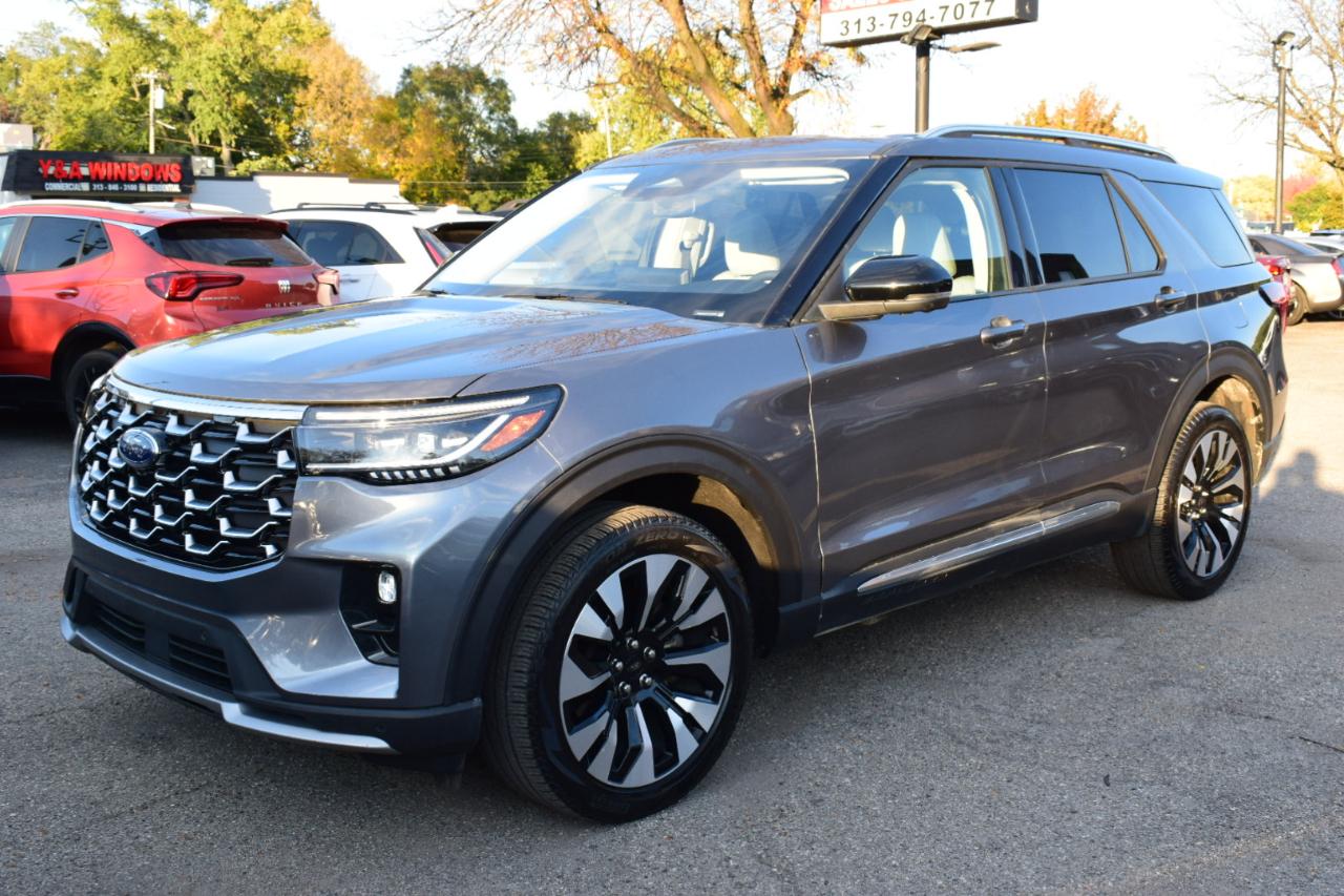 Ford Explorer Platinum 4WD 2025