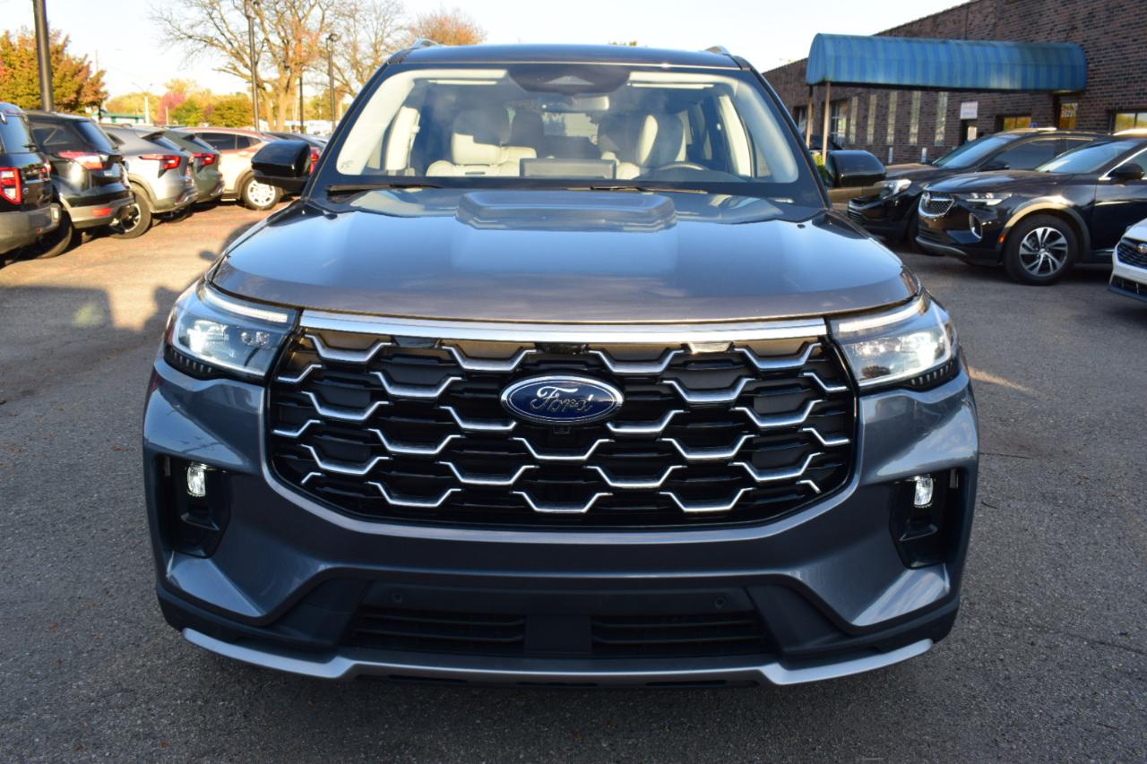 Ford Explorer Platinum 4WD 2025