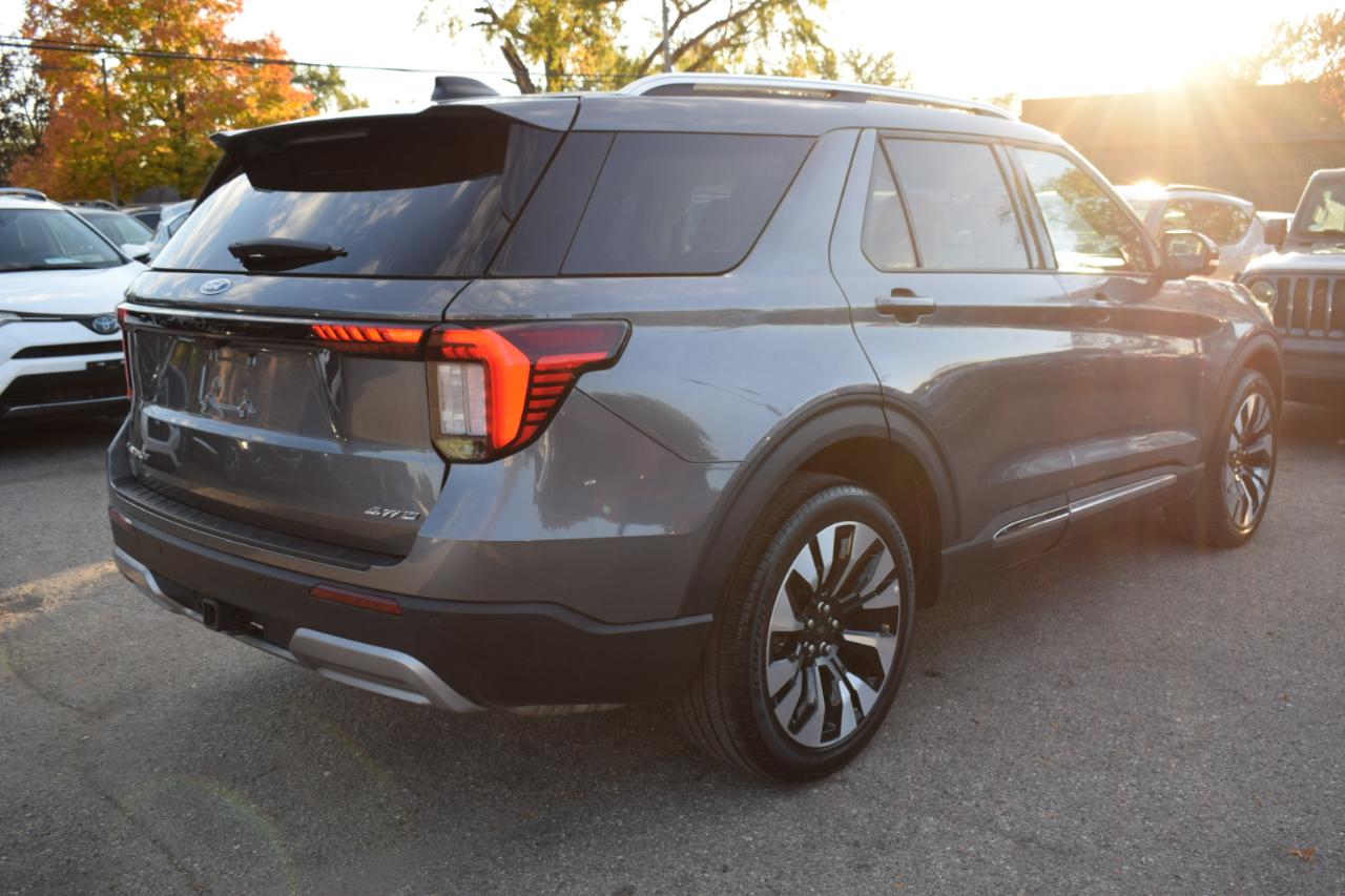 Ford Explorer Platinum 4WD 2025