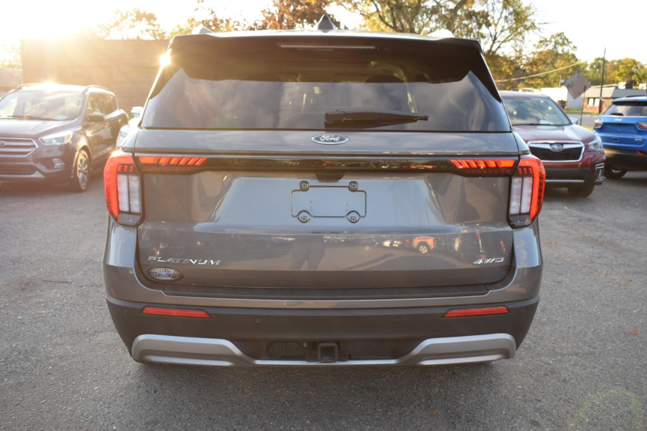Ford Explorer Platinum 4WD 2025