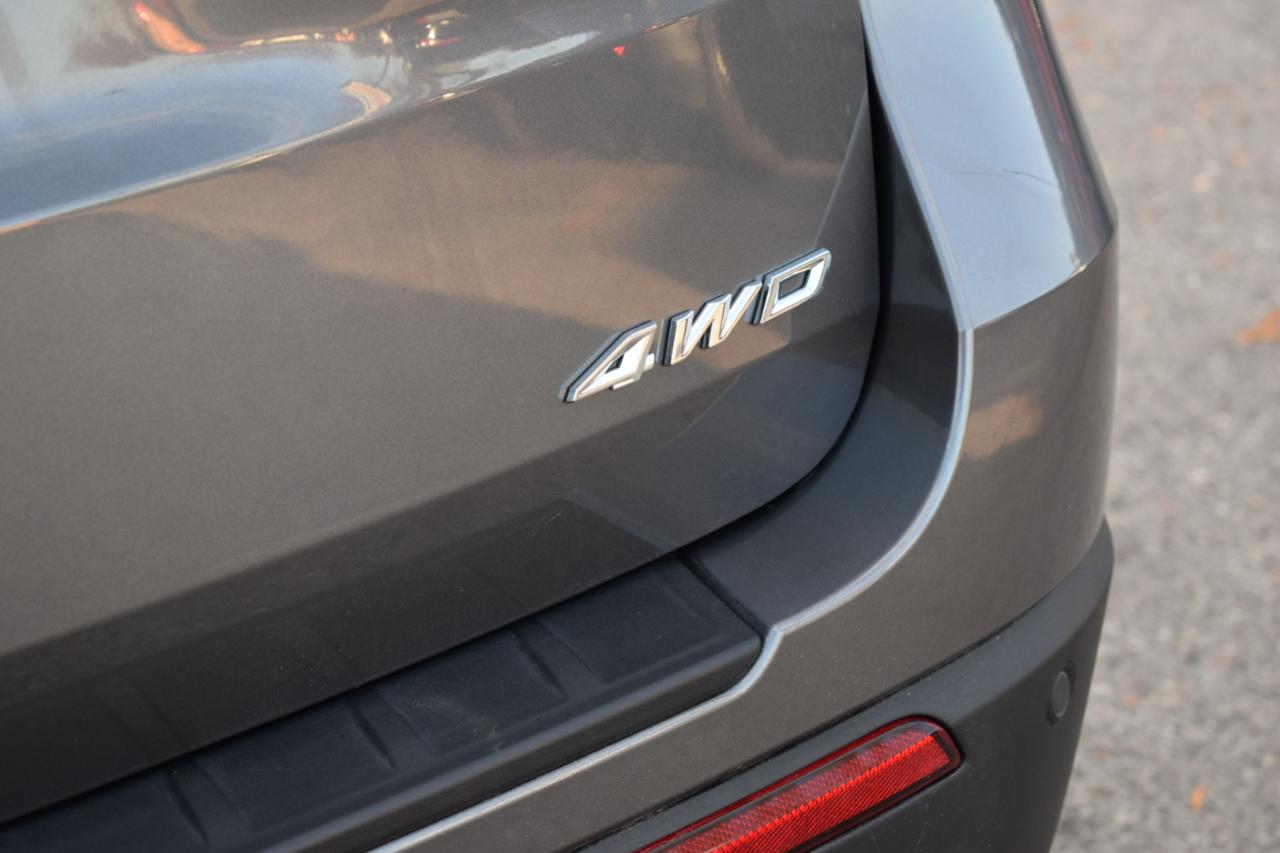 Ford Explorer Platinum 4WD 2025