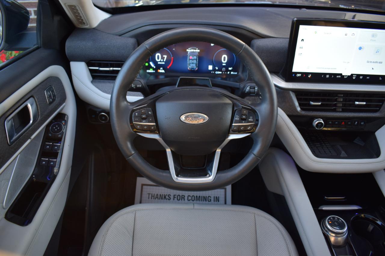 Ford Explorer Platinum 4WD 2025