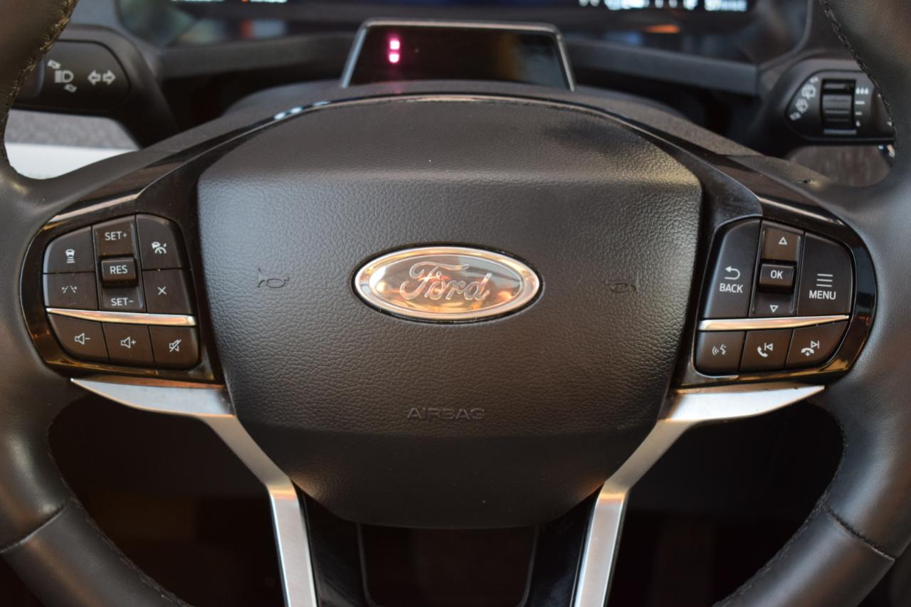 Ford Explorer Platinum 4WD 2025