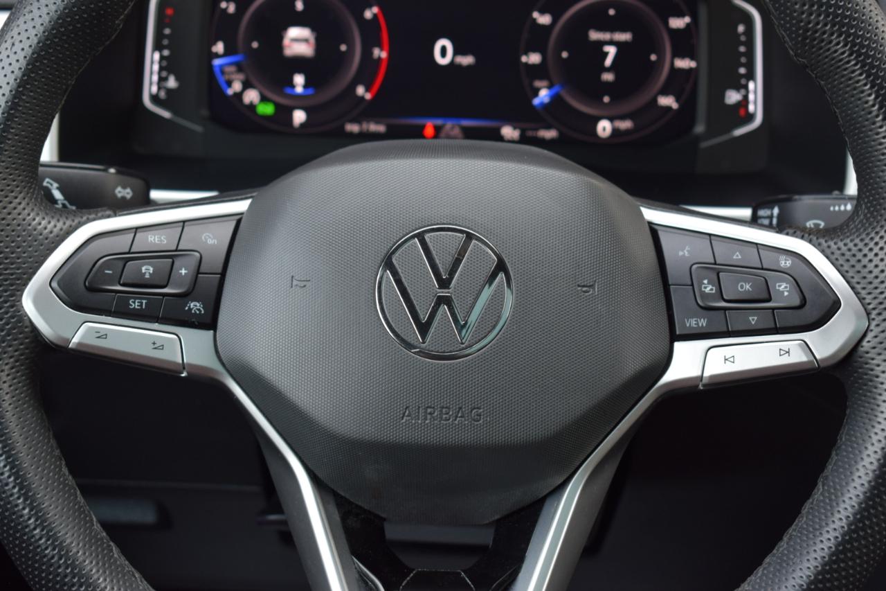 Volkswagen Atlas Cross Sport 3.6L V6 SEL Premium R-Line 4MOTION 2022