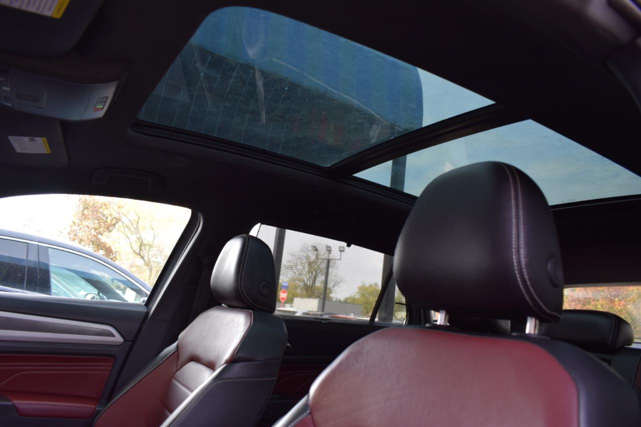 Volkswagen Atlas Cross Sport 3.6L V6 SEL Premium R-Line 4MOTION 2022