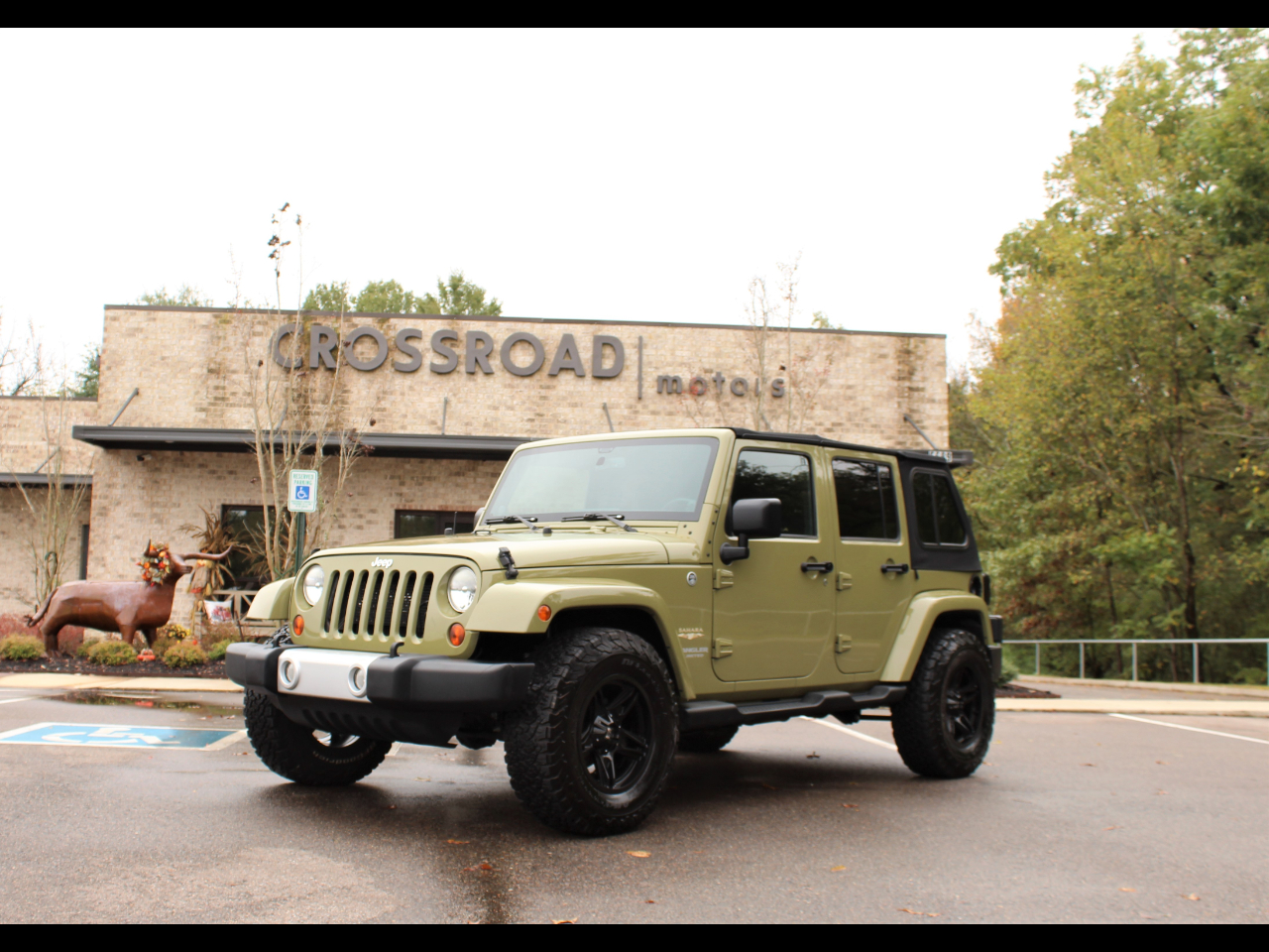 Used 2013 Jeep Wrangler Unlimited 4WD 4dr Sahara for Sale in Olive