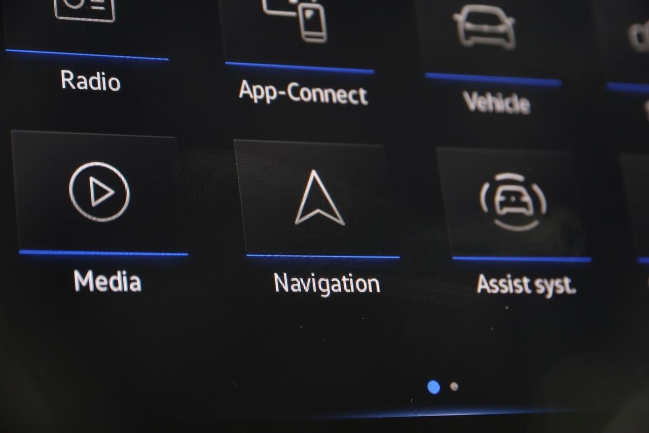 2022 Volkswagen Atlas Cross Sport SE w/Tech - Photo 9