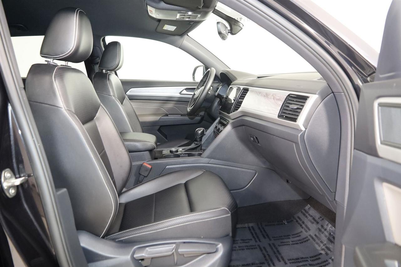 2022 Volkswagen Atlas Cross Sport SE w/Tech - Photo 12