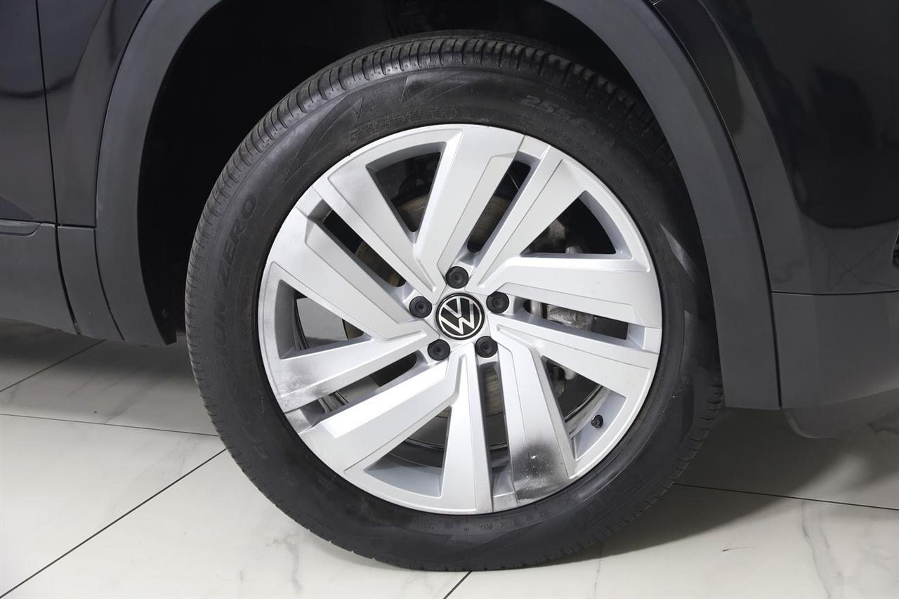 2022 Volkswagen Atlas Cross Sport SE w/Tech - Photo 14