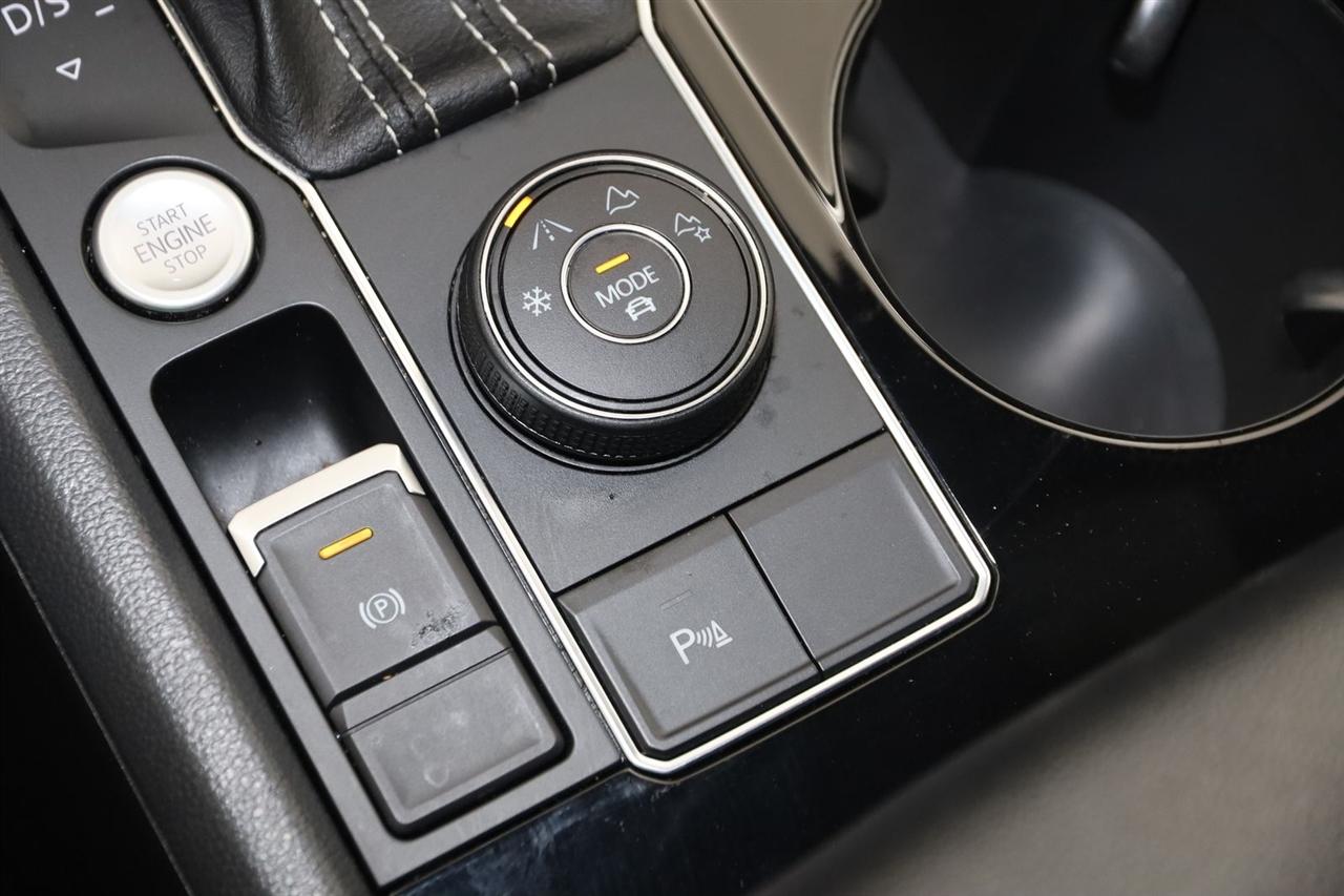 2022 Volkswagen Atlas Cross Sport SE w/Tech - Photo 27