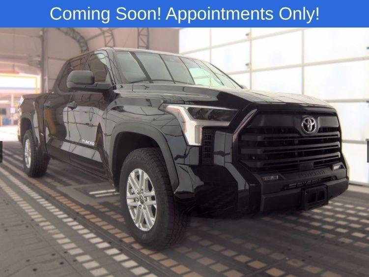 2022 Toyota Tundra 4WD SR5 CrewMax 6.5' Bed (Natl)