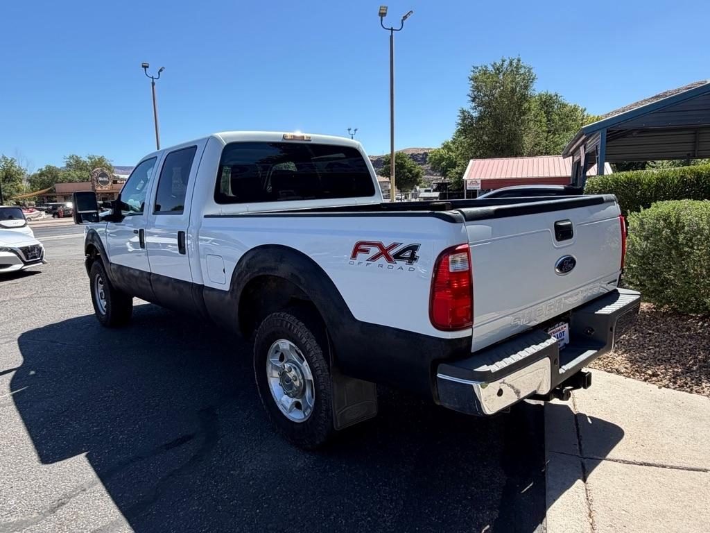 Ford F-250 SD XLT Crew Cab 4WD 2015