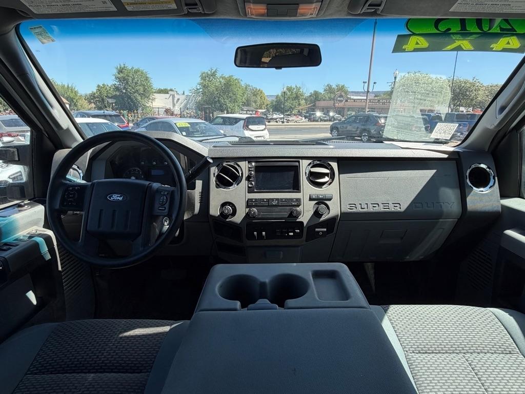 Ford F-250 SD XLT Crew Cab 4WD 2015