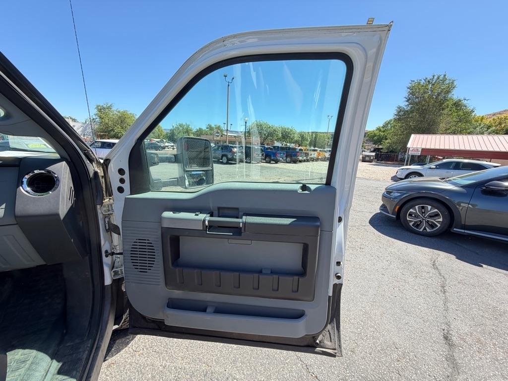 Ford F-250 SD XLT Crew Cab 4WD 2015