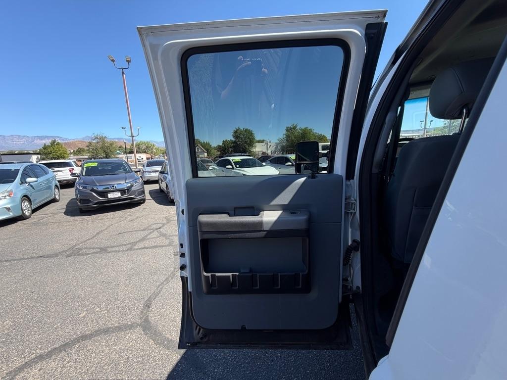 Ford F-250 SD XLT Crew Cab 4WD 2015