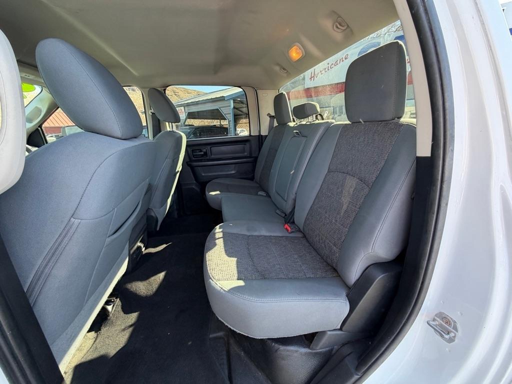 RAM 2500 Tradesman Crew Cab LWB 4WD 2015