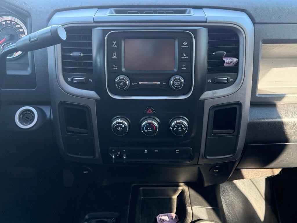 RAM 2500 Tradesman Crew Cab LWB 4WD 2015