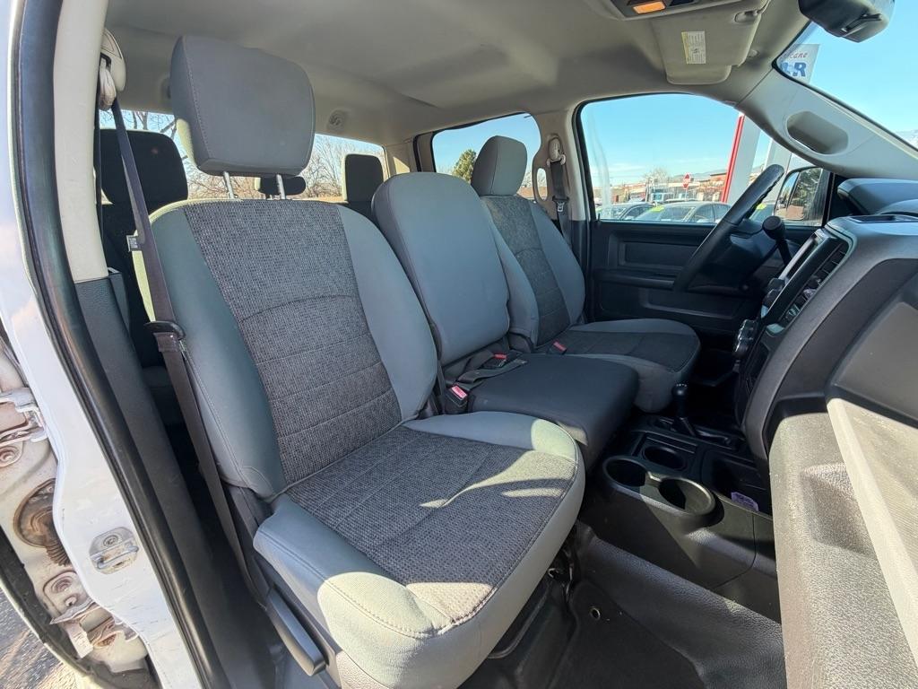 RAM 2500 Tradesman Crew Cab LWB 4WD 2015