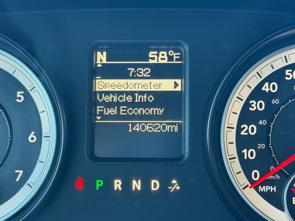 RAM 2500 Tradesman Crew Cab LWB 4WD 2015