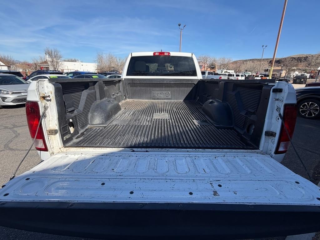 RAM 2500 Tradesman Crew Cab LWB 4WD 2015